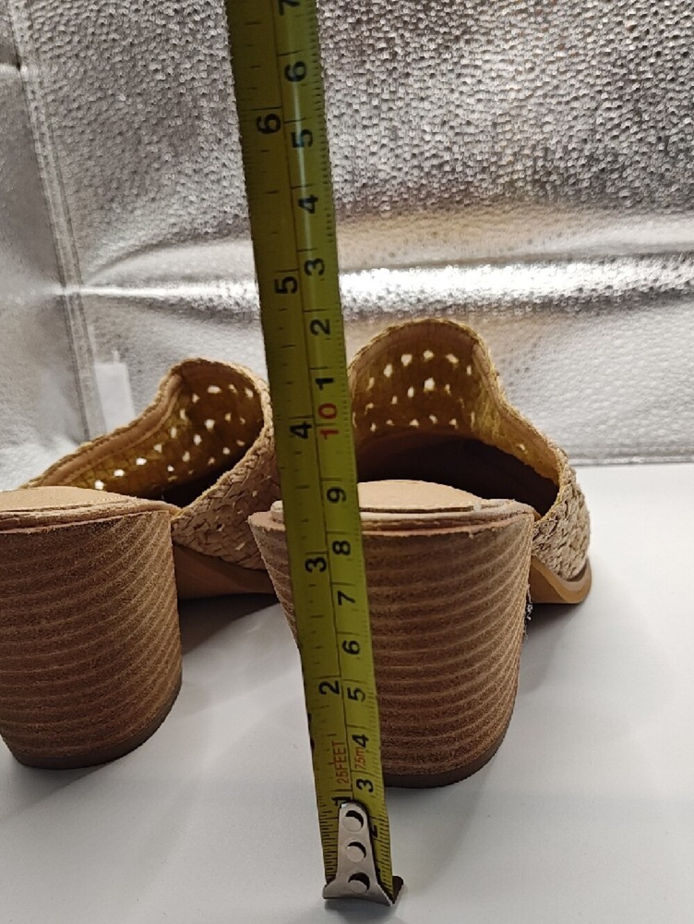 Mi.im. Leather Woven Pointed-Toe Mules in Tan 8.5 - Picture 6 of 9
